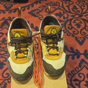 Nike Kids' Yellow and Black Sneakers
